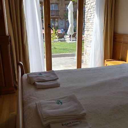 Pirin Golf - Nirvana, Studios&Spa Razlog Bagian luar foto