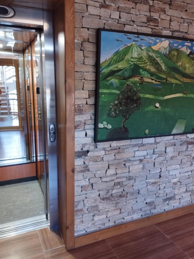 Pirin Golf - Nirvana, Studios&Spa Razlog Bagian luar foto